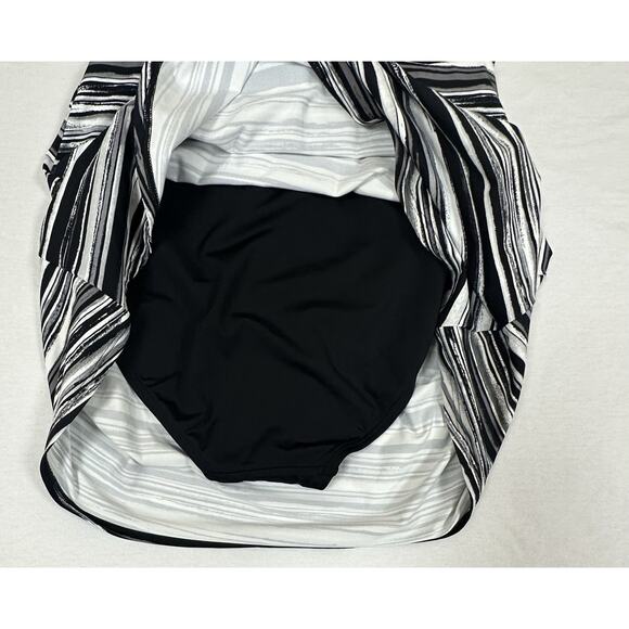 Nwt Lands' End Suplice Wrap Swim Bathing Suit Dress SZ 8 Black & White - Picture 6 of 8